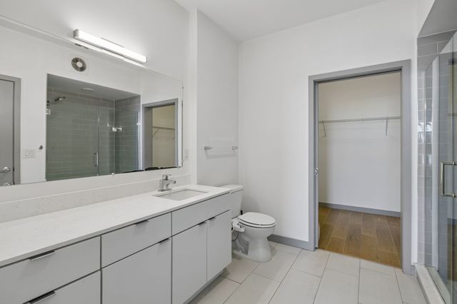 400 Herron Dr Apt 418, Nashville, TN 37210