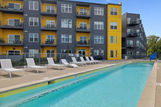 400 Herron Dr Apt 418, Nashville, TN 37210