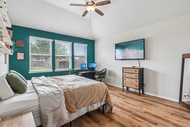 1498 Foshee Court, Alvin, TX 77511