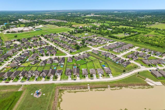 1498 Foshee Court, Alvin, TX 77511