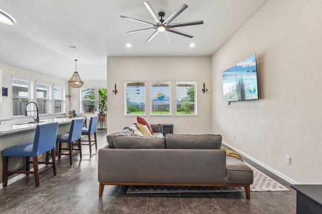 1498 Foshee Court, Alvin, TX 77511