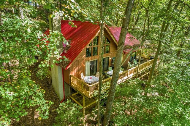 721 Natchez Lane, Sugar Grove, OH 43155