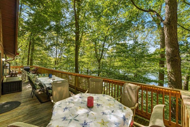 721 Natchez Lane, Sugar Grove, OH 43155