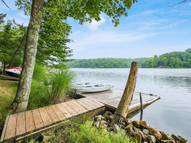 721 Natchez Lane, Sugar Grove, OH 43155