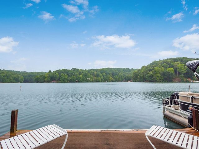 721 Natchez Lane, Sugar Grove, OH 43155