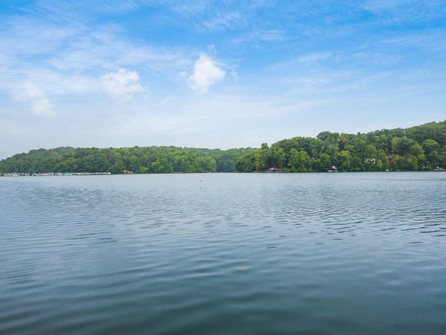 721 Natchez Lane, Sugar Grove, OH 43155