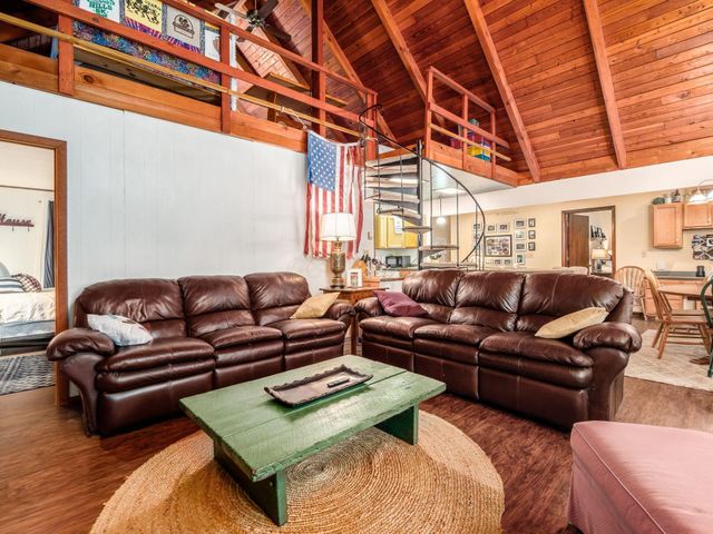 721 Natchez Lane, Sugar Grove, OH 43155