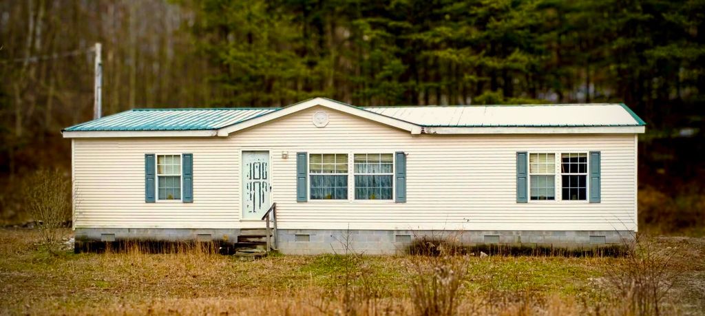 726 Hellard Road, Annville, KY 40402