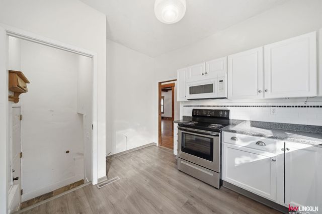 3093 Vine Street, Lincoln, NE 68503