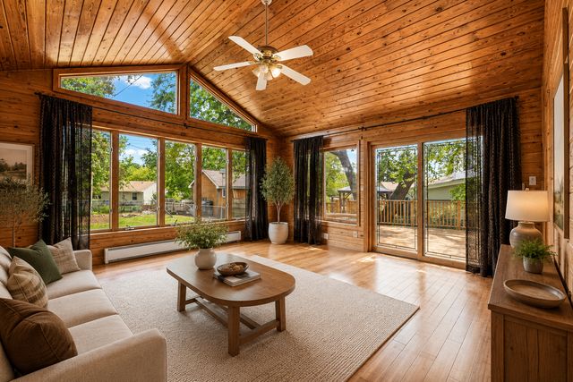 141 Westchester Drive, West Saint Paul, MN 55118