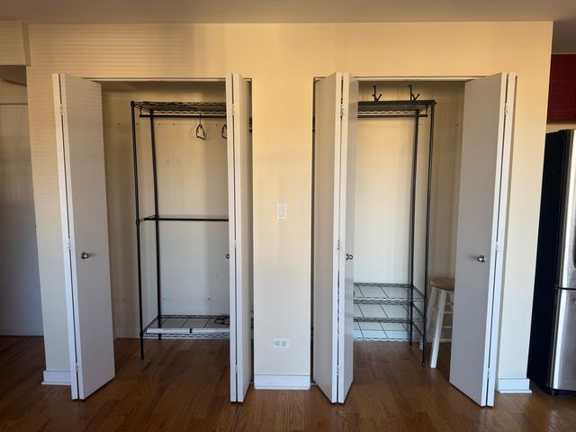 2501 W Bryn Mawr Avenue 201, Chicago, IL 60659