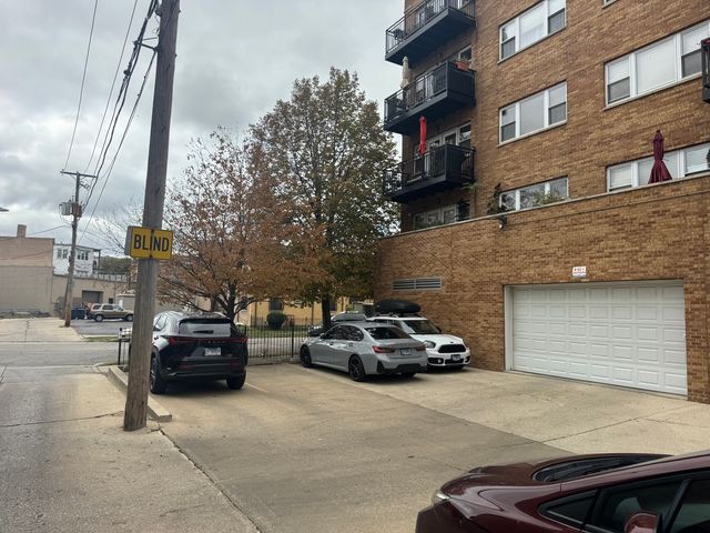 2501 W Bryn Mawr Avenue 201, Chicago, IL 60659