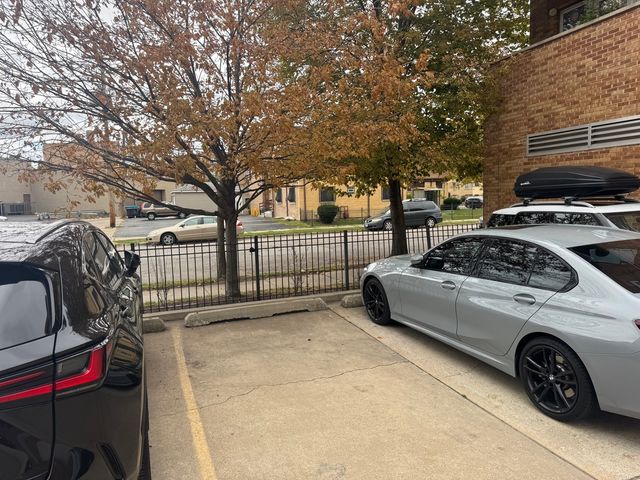 2501 W Bryn Mawr Avenue 201, Chicago, IL 60659