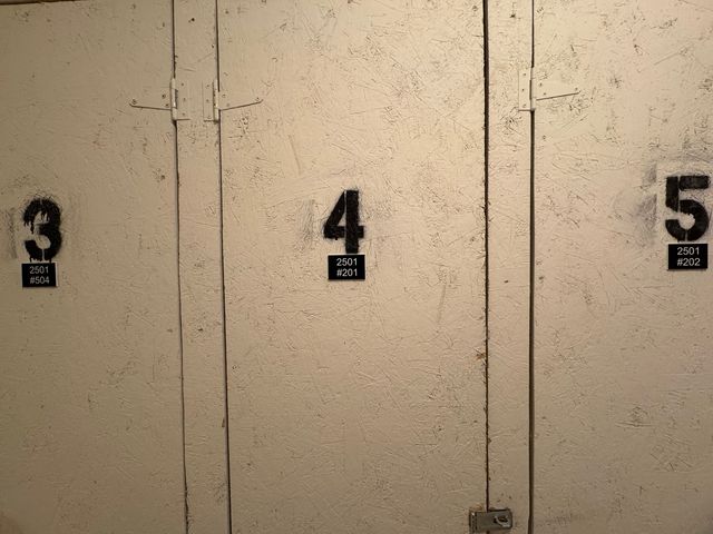 2501 W Bryn Mawr Avenue 201, Chicago, IL 60659