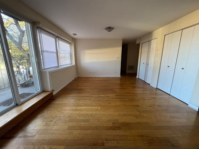 2501 W Bryn Mawr Avenue 201, Chicago, IL 60659