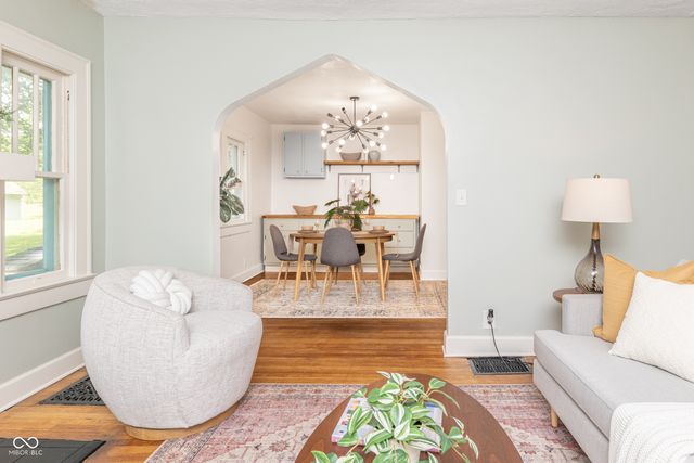 6751 E Pleasant Run Pkwy S Drive, Warren Park, IN 46219