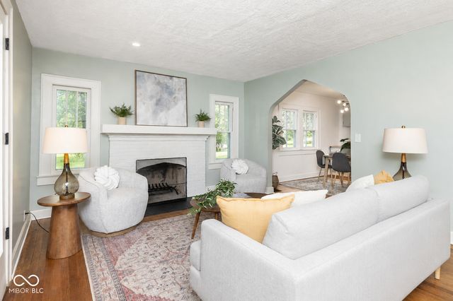 6751 E Pleasant Run Pkwy S Drive, Warren Park, IN 46219