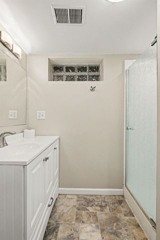 2624 Chicago Boulevard, Flint, MI 48503