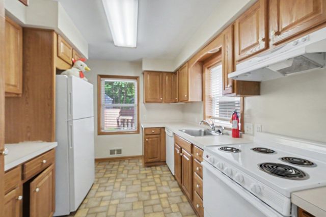 2624 Chicago Boulevard, Flint, MI 48503
