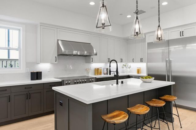 15675 El Gato Lane, Los Gatos, CA 95032