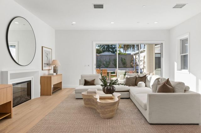 15675 El Gato Lane, Los Gatos, CA 95032