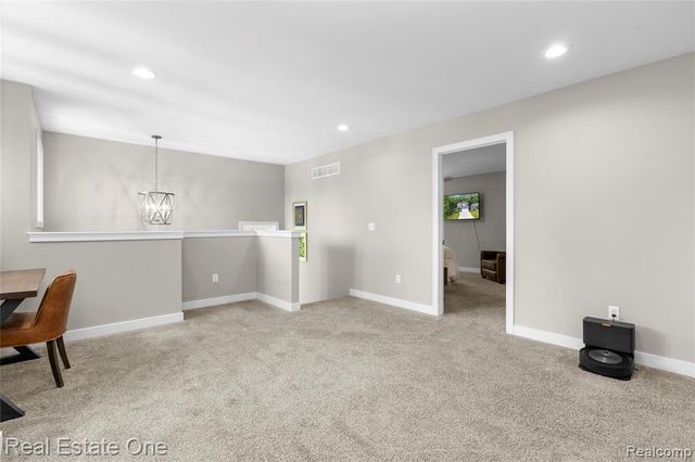 3259 Rush Lake Road, Pinckney, MI 48169