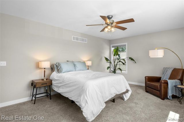 3259 Rush Lake Road, Pinckney, MI 48169