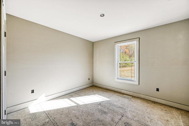 1855 EASTHAM RD, Bumpass, VA 23024