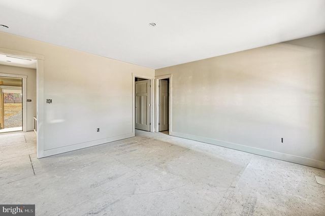 1855 EASTHAM RD, Bumpass, VA 23024