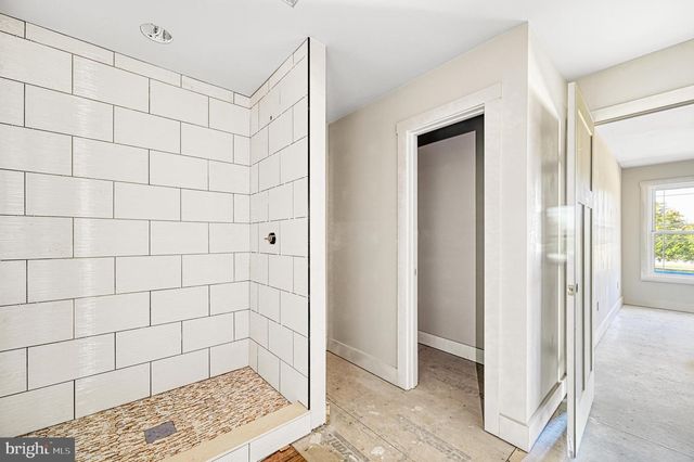 1855 EASTHAM RD, Bumpass, VA 23024