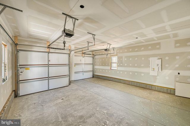 1855 EASTHAM RD, Bumpass, VA 23024