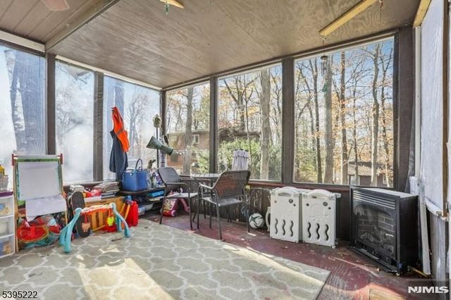 10 Anawa Road, Vernon, NJ 07422