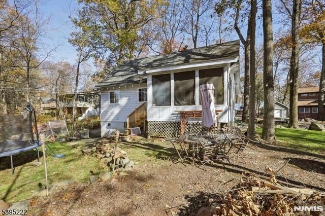 10 Anawa Road, Vernon, NJ 07422