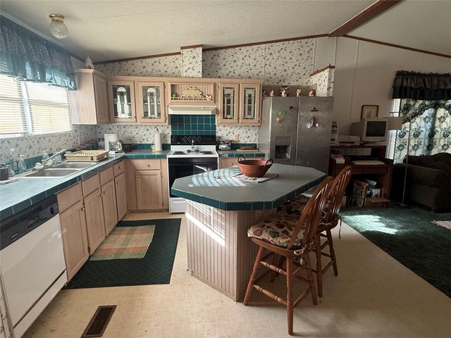 305 Canadian Drive, Trinity, TX 75862