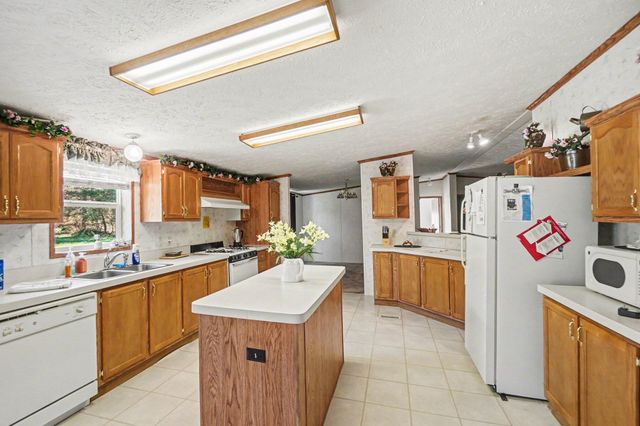 20240 10th Avenue, Barryton, MI 49305