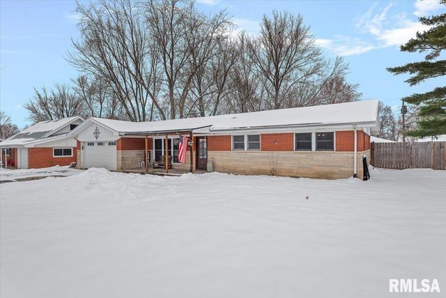 5 OAKWOOD Drive, Chatham, IL 62629