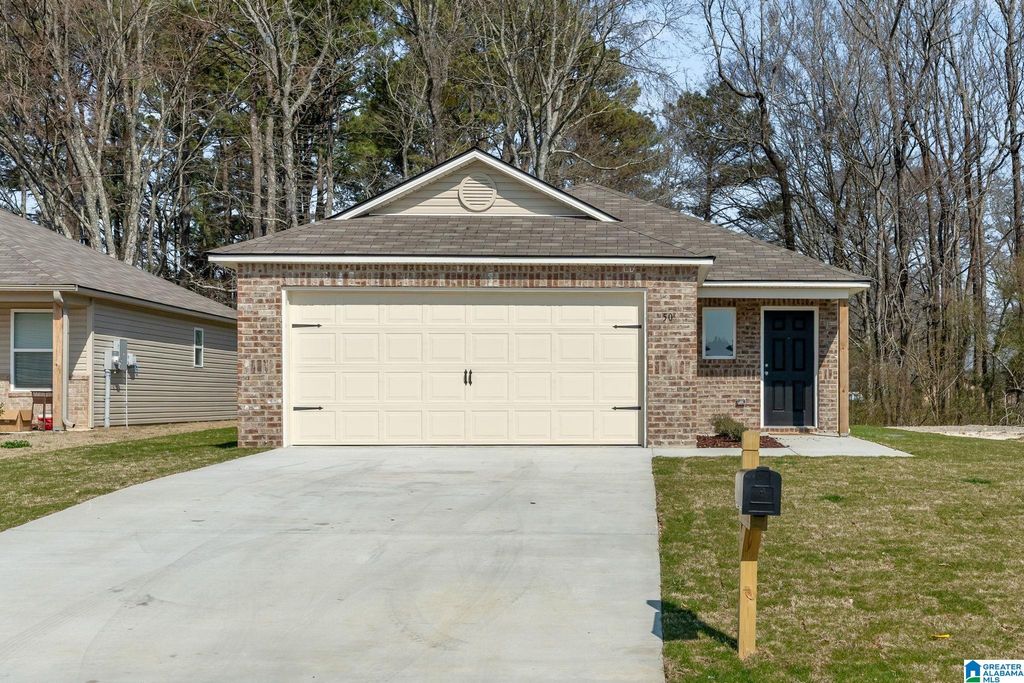 945 STAGECOACH ROAD, Jemison, AL 35085