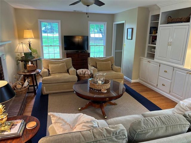1526 Cumberland Court, Alpharetta, GA 30009