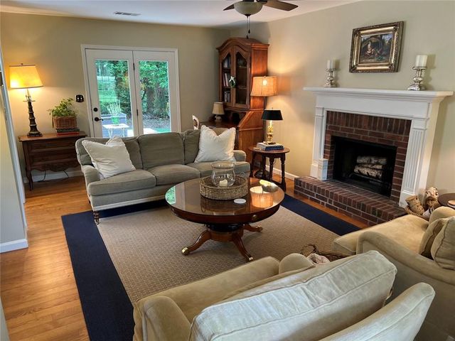 1526 Cumberland Court, Alpharetta, GA 30009