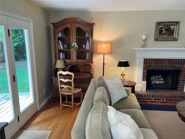 1526 Cumberland Court, Alpharetta, GA 30009