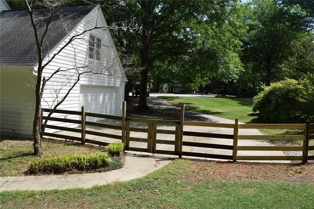 1526 Cumberland Court, Alpharetta, GA 30009