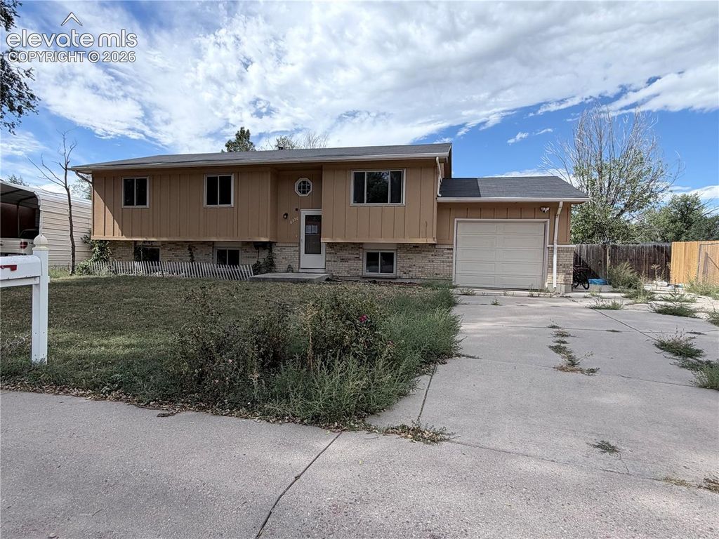 6950 Silverheels Court, Colorado Springs, CO 80911 — exterior