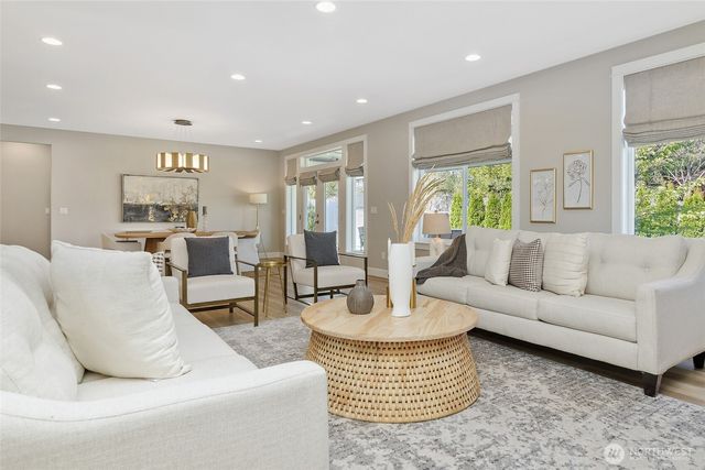 1025 149th Place SE, Bellevue, WA 98007