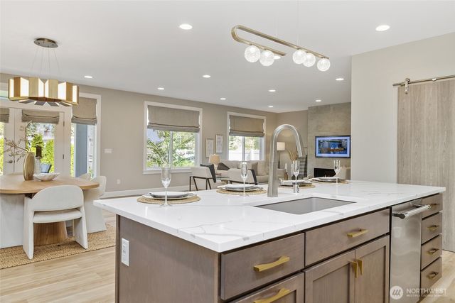 1025 149th Place SE, Bellevue, WA 98007