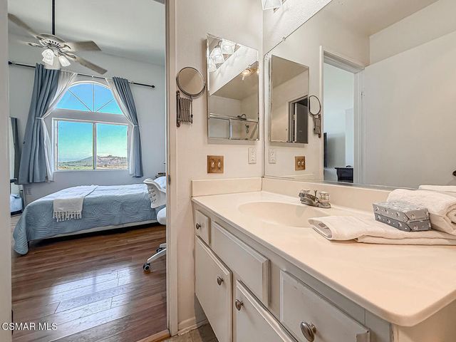2913 Antonio Drive 304, Camarillo, CA 93010