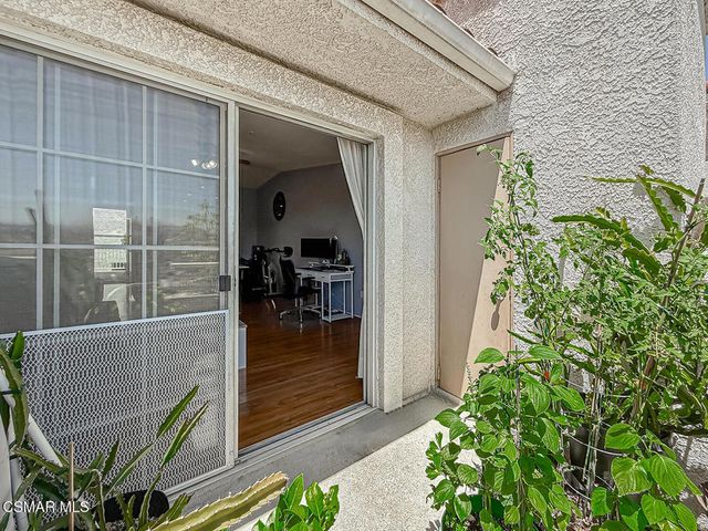 2913 Antonio Drive 304, Camarillo, CA 93010