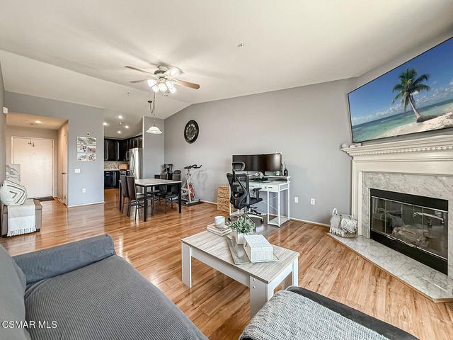 2913 Antonio Drive 304, Camarillo, CA 93010