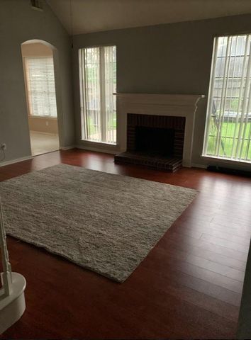 6810 Springcrest Drive, Sugar Land, TX 77479
