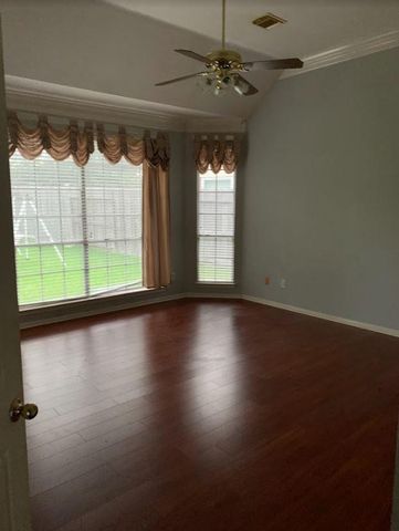 6810 Springcrest Drive, Sugar Land, TX 77479