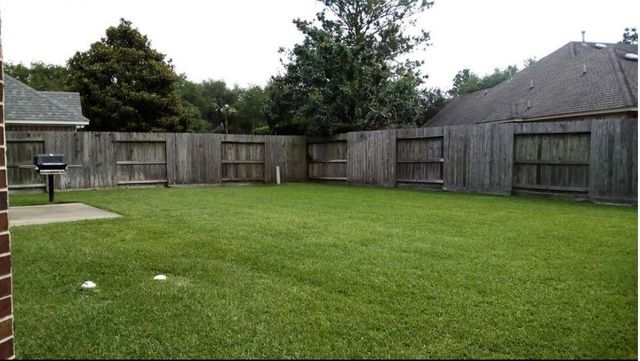 6810 Springcrest Drive, Sugar Land, TX 77479
